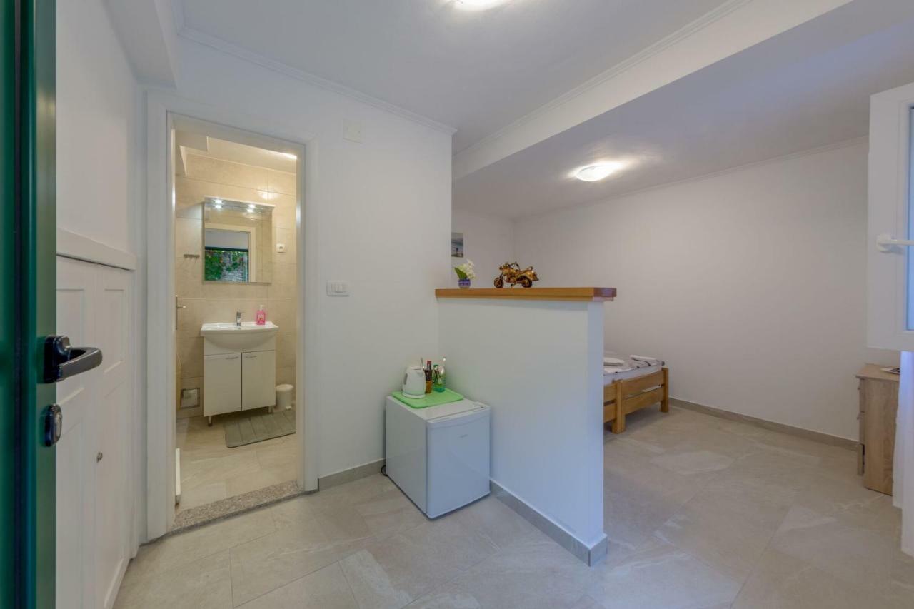 Room Nino Skradin Bagian luar foto