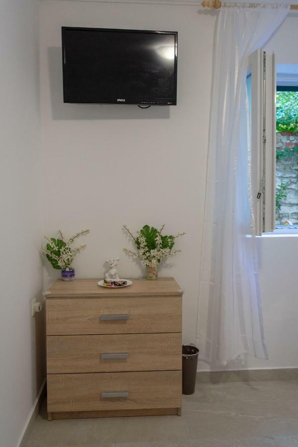 Room Nino Skradin Bagian luar foto